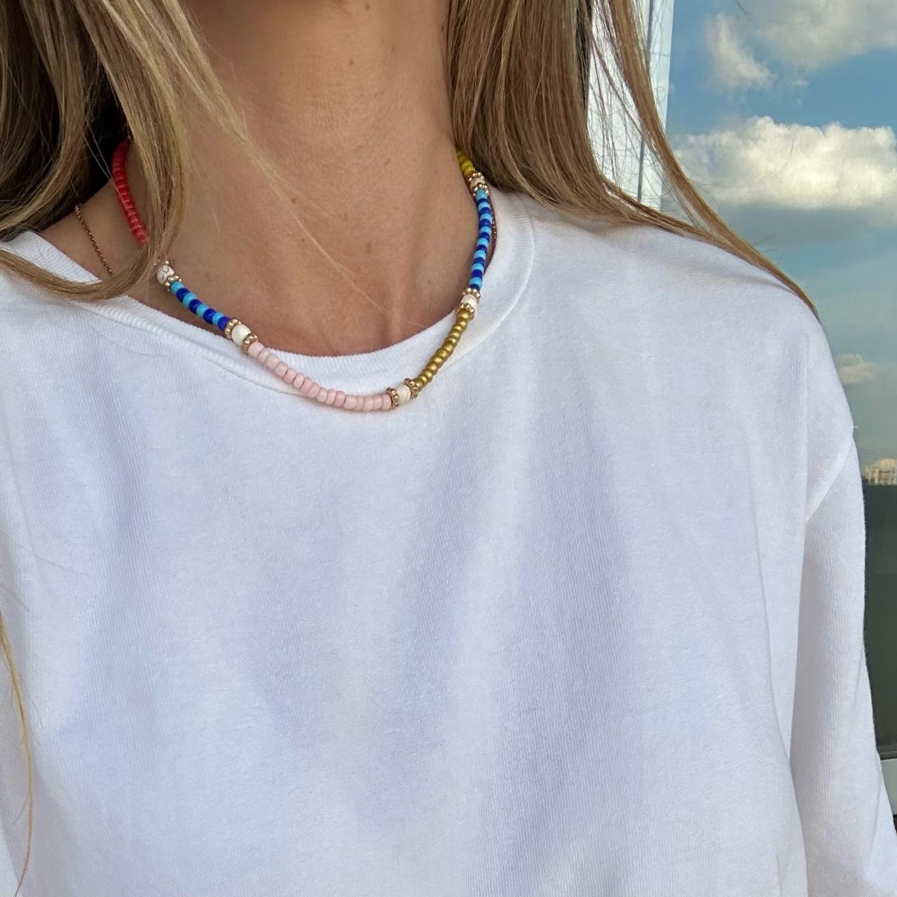 colar pérolas terrosos