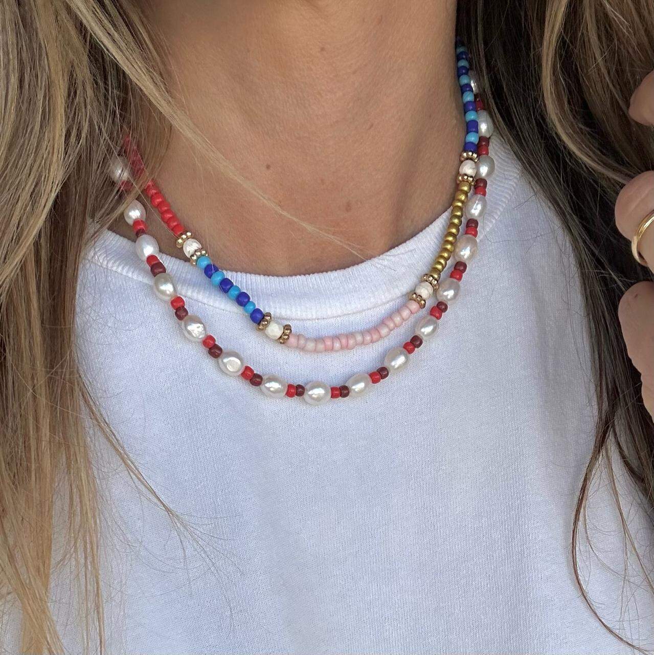 colar pérolas terrosos