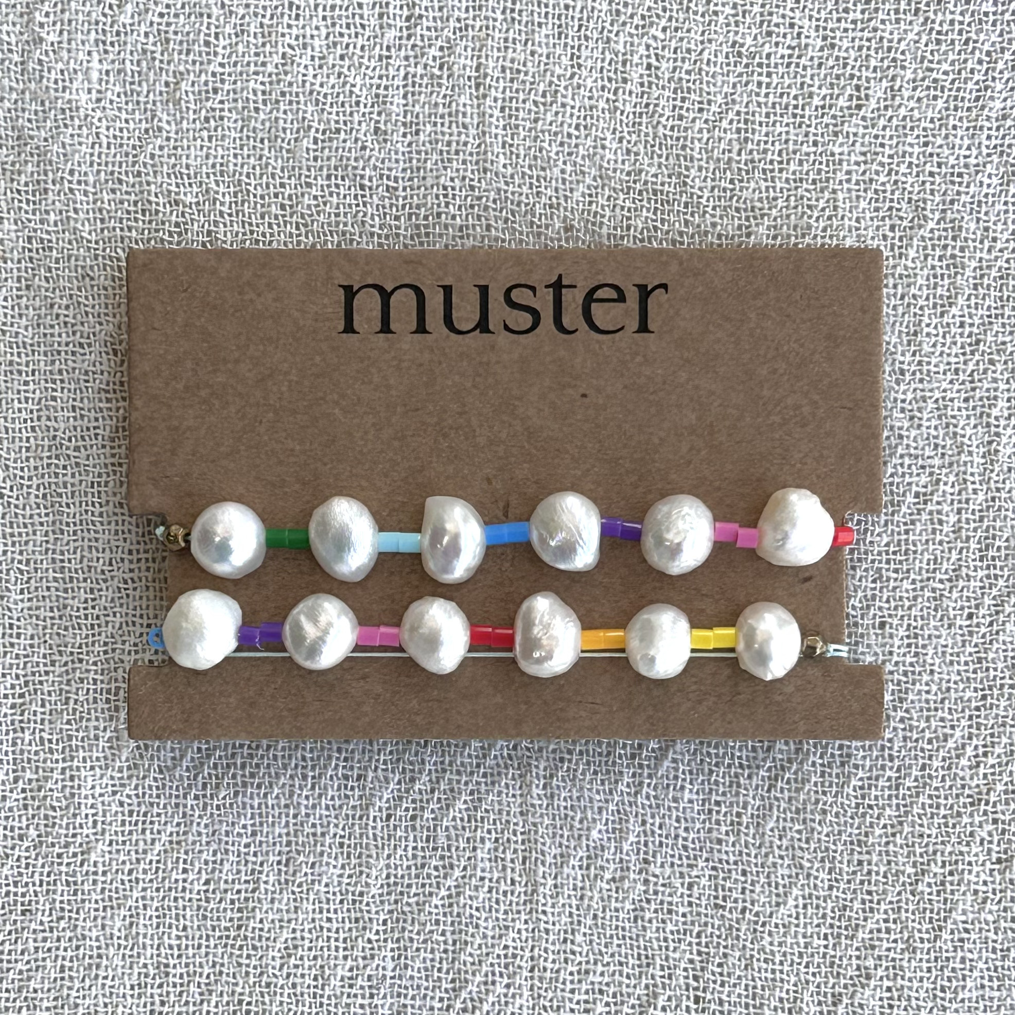 colar pérolas rainbow