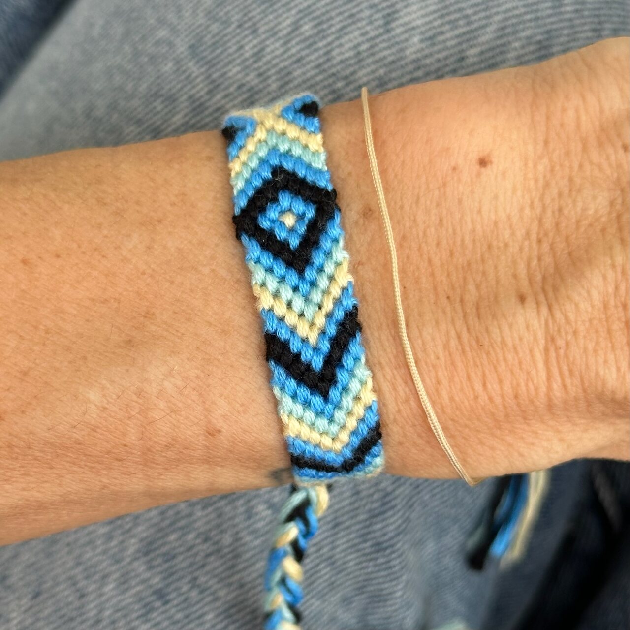 set trança algodão pop it & pecinha no fio