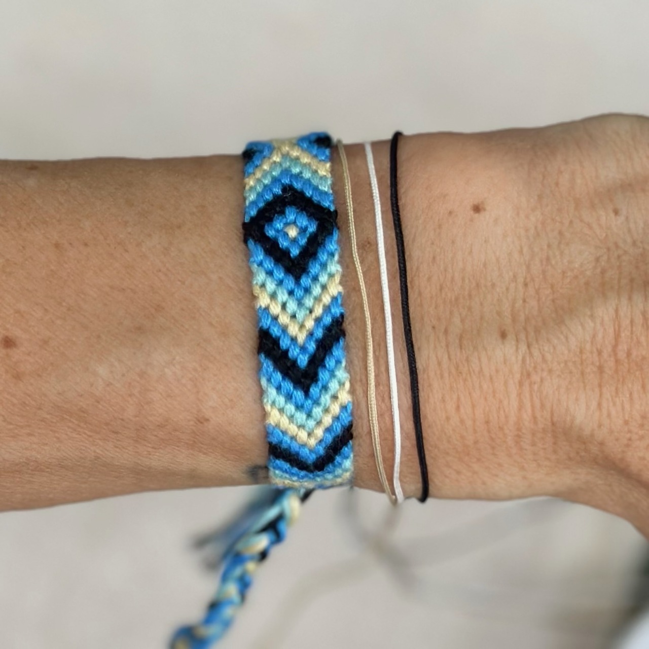 set trança algodão pop it & pecinha no fio