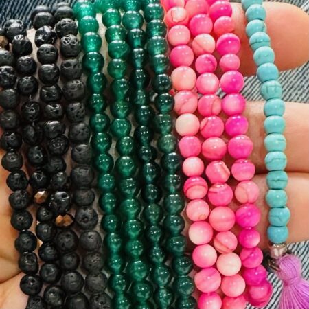 pulseira beads vermelho e branco