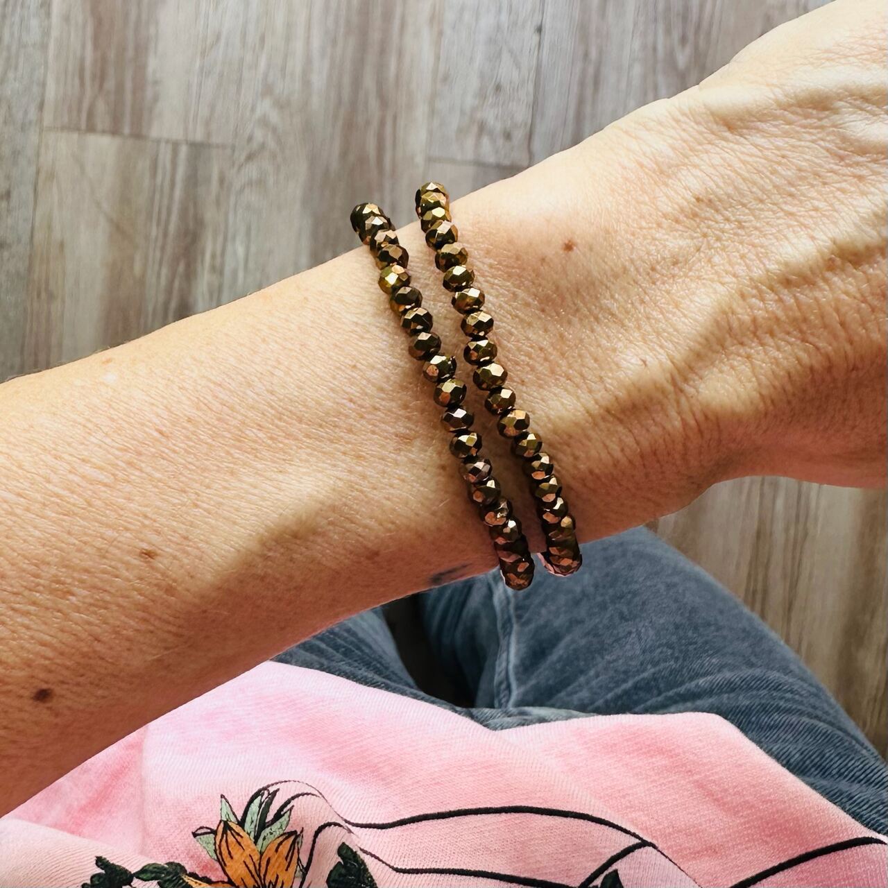 pulseira beads vermelho e branco