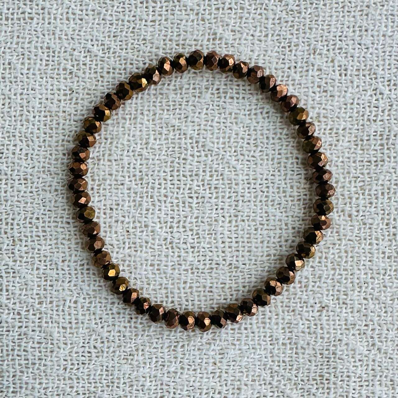 pulseira beads vermelho e branco